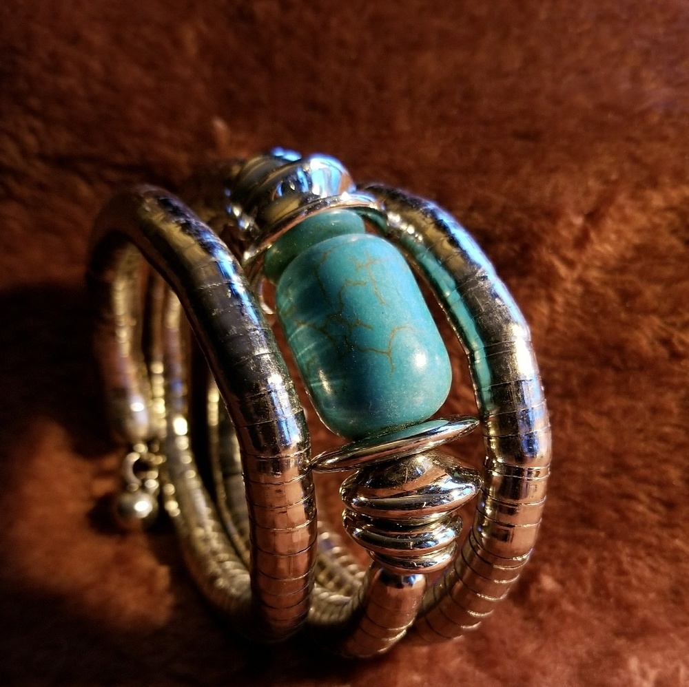 TURQUOISE WRAP AROUND BRACELET